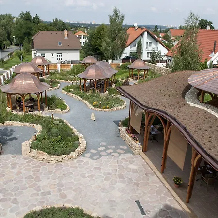 Casa de hóspedes Babiccina Zahrada & Restaurant Prŭhonice