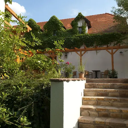 Guest house Babiccina Zahrada & Restaurant 3*