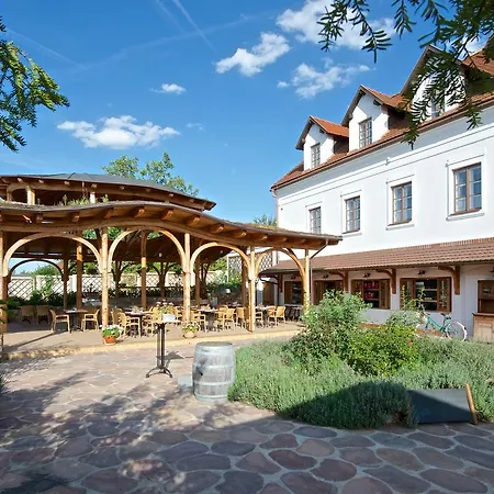 Babiccina Zahrada & Restaurant Guest house Pruhonice